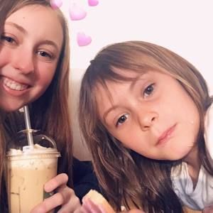 Meet your Posher, Isabel